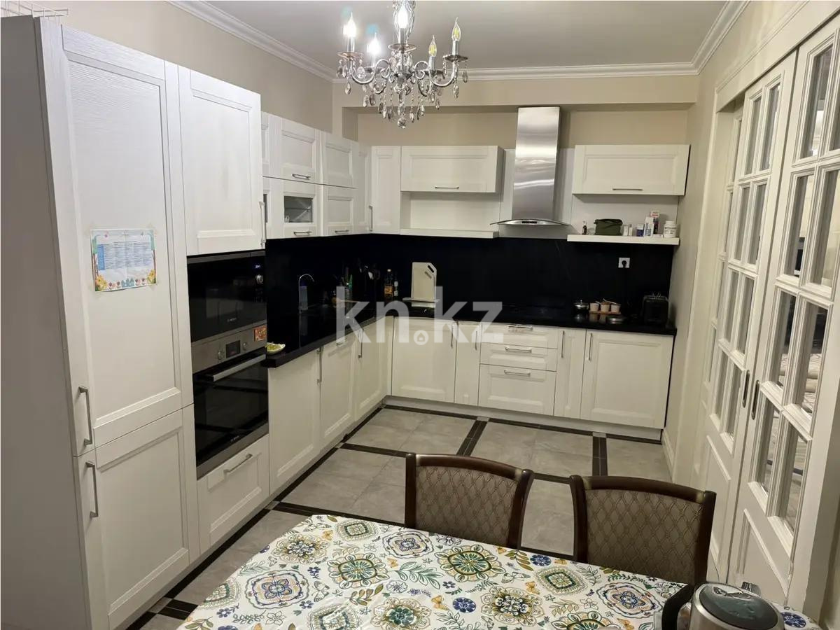 Продажа 3-комнатной квартиры, 106.5 м², ул. Толе би, дом  298/6 в Алматы - фото 4