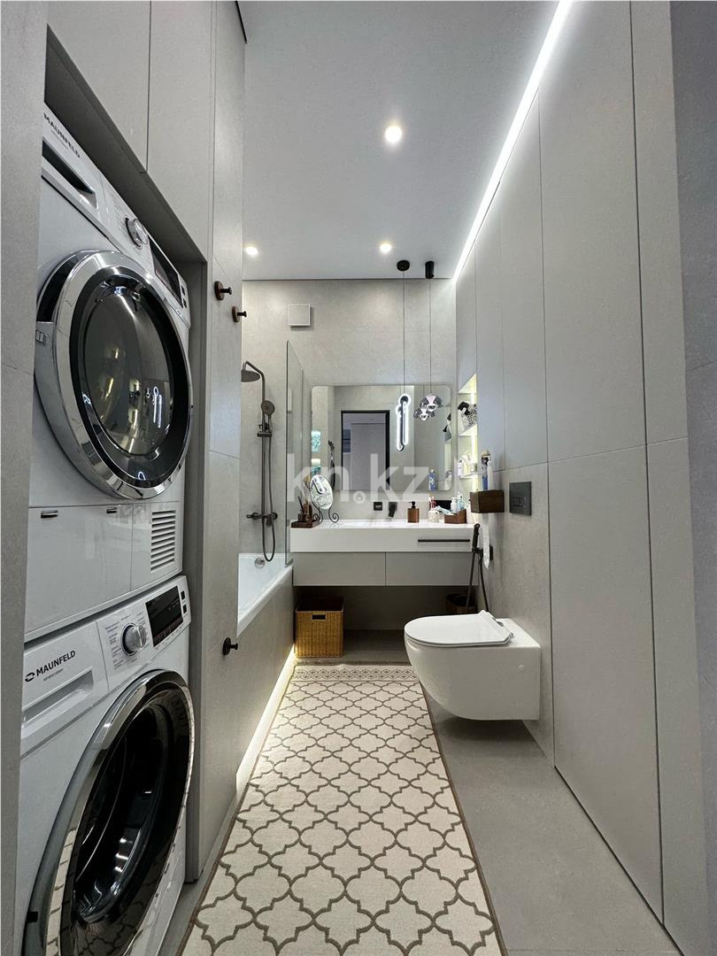 Продажа 2-комнатной квартиры, 63 м², пр. Республики, дом  49 в Караганде - фото 12