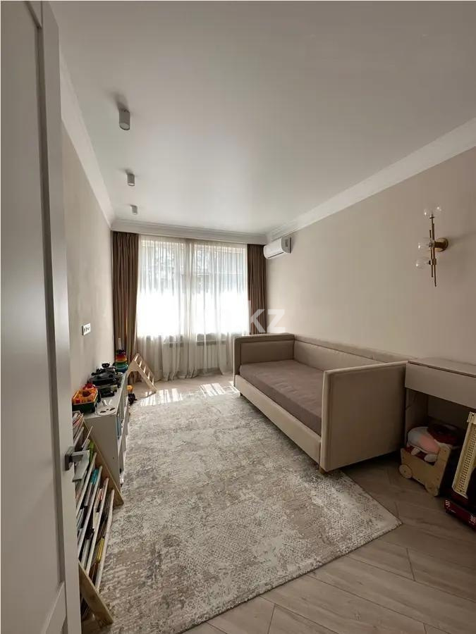 Продажа 5-комнатной квартиры, 210 м², мкр-н Мирас, дом  128 в Алматы - фото 2