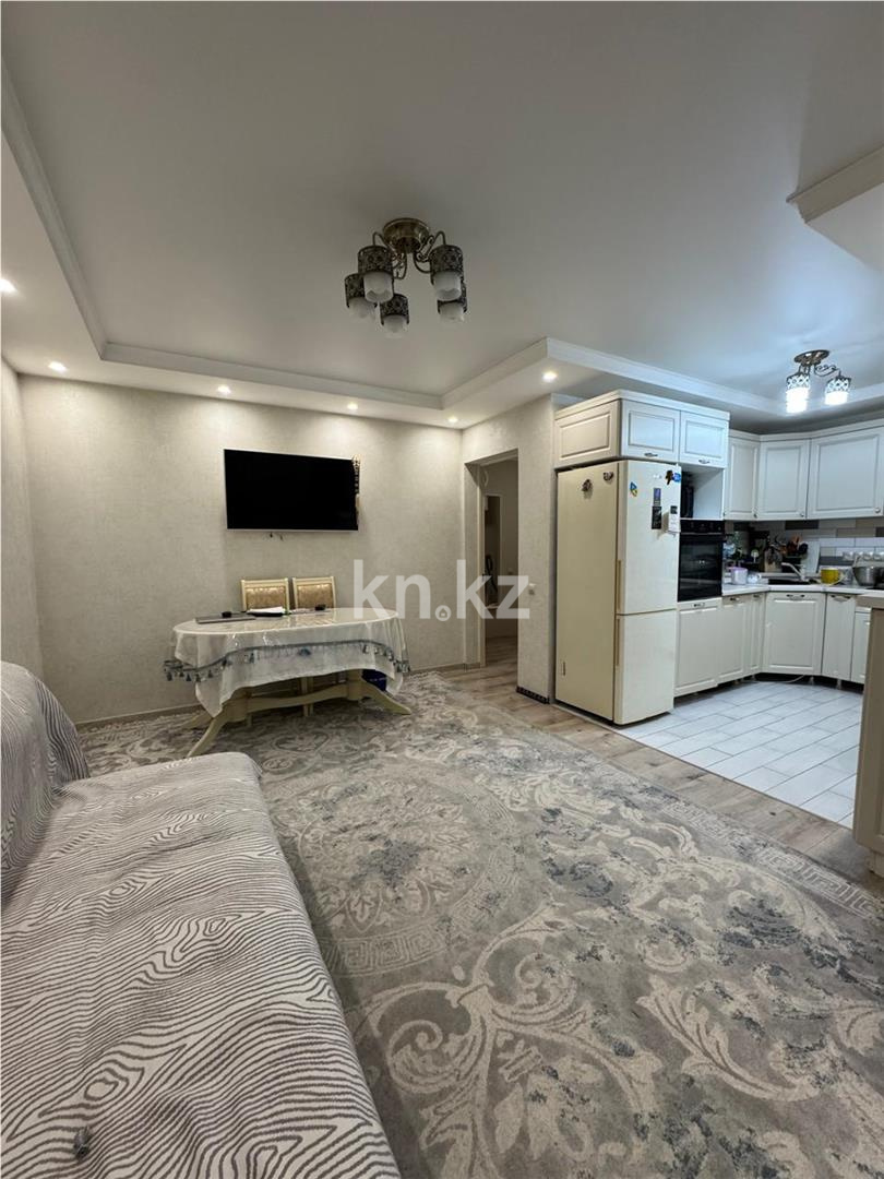 Продажа 3-комнатной квартиры, 61 м², ул. Аманжолова в Караганде - фото 7