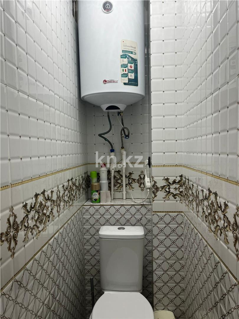 Продажа 3-комнатной квартиры, 63 м², 19-й мкр. в Караганде - фото 9