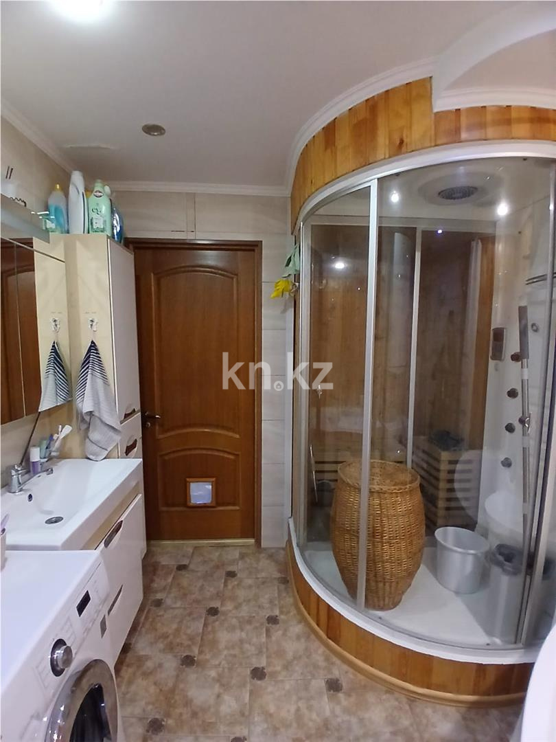 Продажа 3-комнатной квартиры, 119 м² в Караганде - фото 13