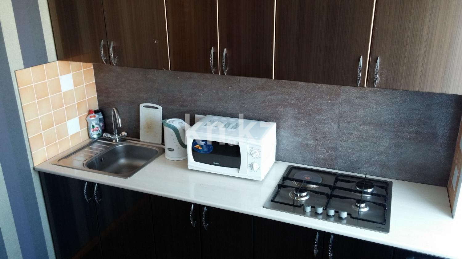 Аренда 1-комнатной квартиры посуточно, 35 м², пр. Бухар-жырау, дом  72 в Караганде - фото 4