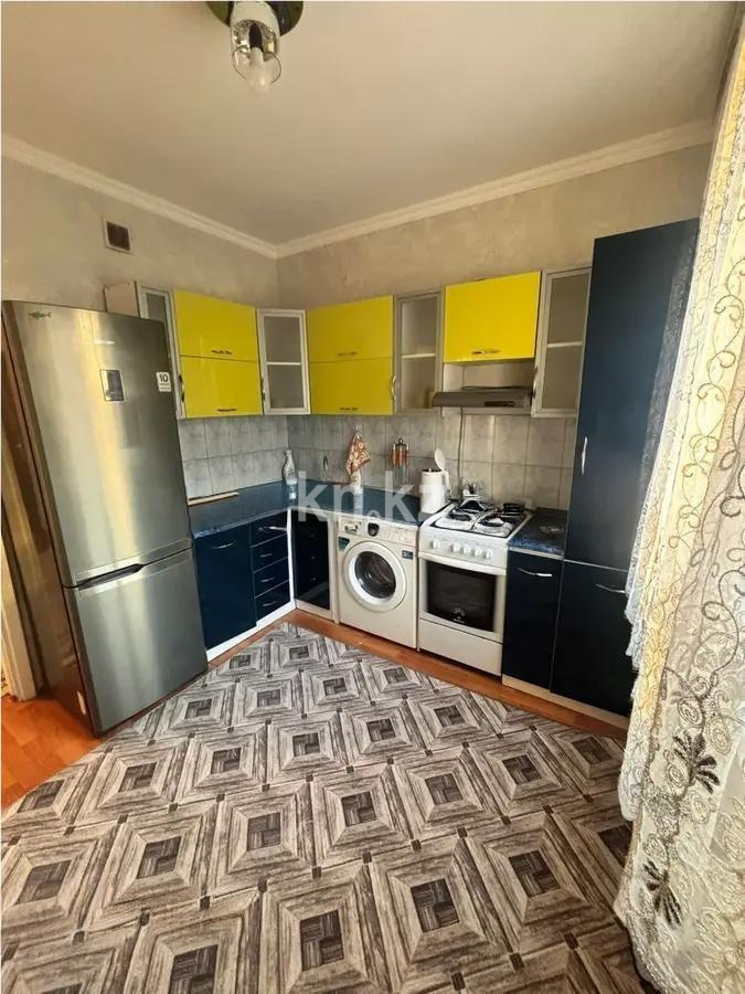 Продажа 1-комнатной квартиры, 40 м², мкр-н Кокжиек, дом  11 в Алматы - фото 2