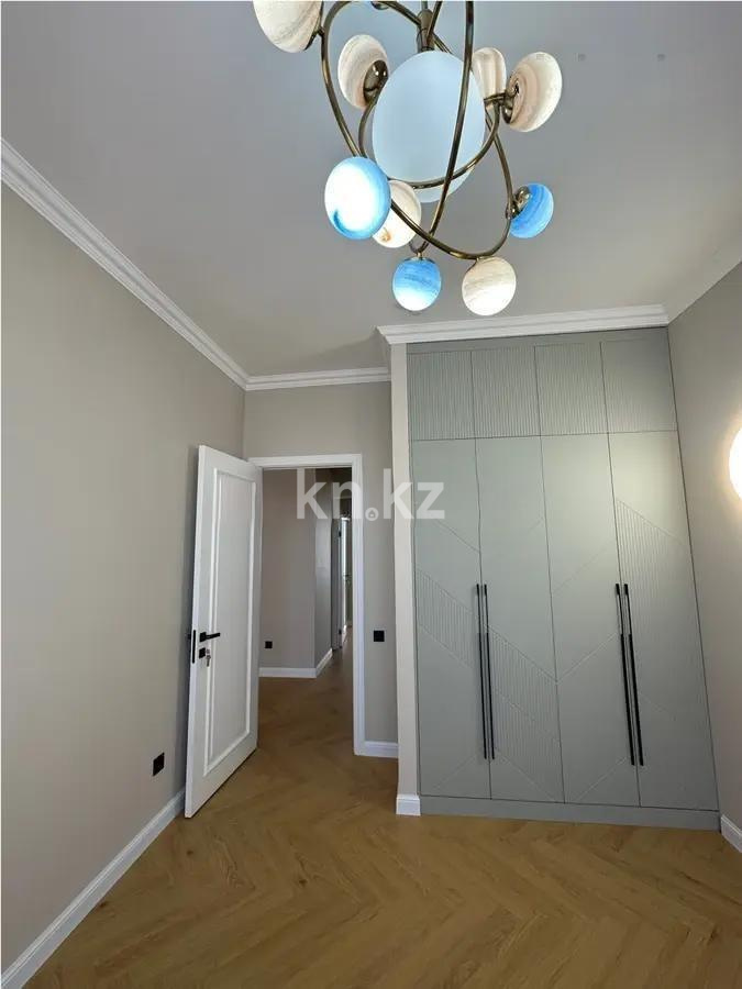 Продажа 3-комнатной квартиры, 85 м², ул. Толе би, дом  35/1 в Астане