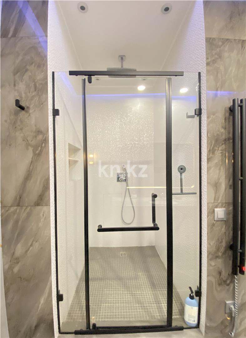 Продажа 5-комнатной квартиры, 185.9 м² в Астане - фото 18