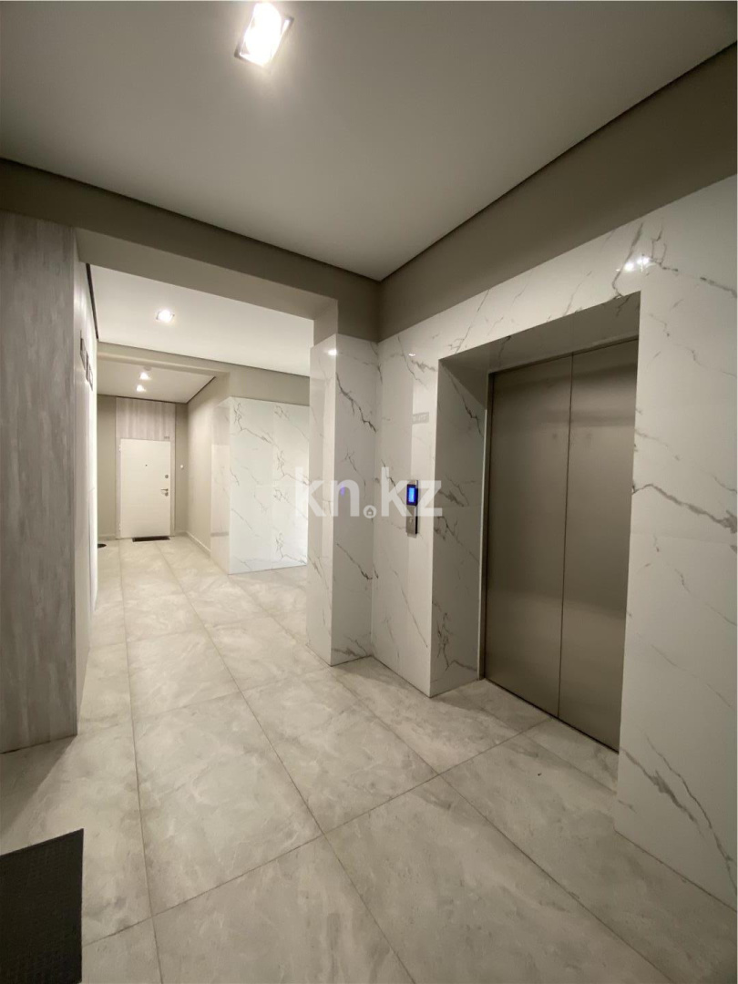 Продажа 2-комнатной квартиры, 72.1 м², ул. Токпанова в Астане - фото 20