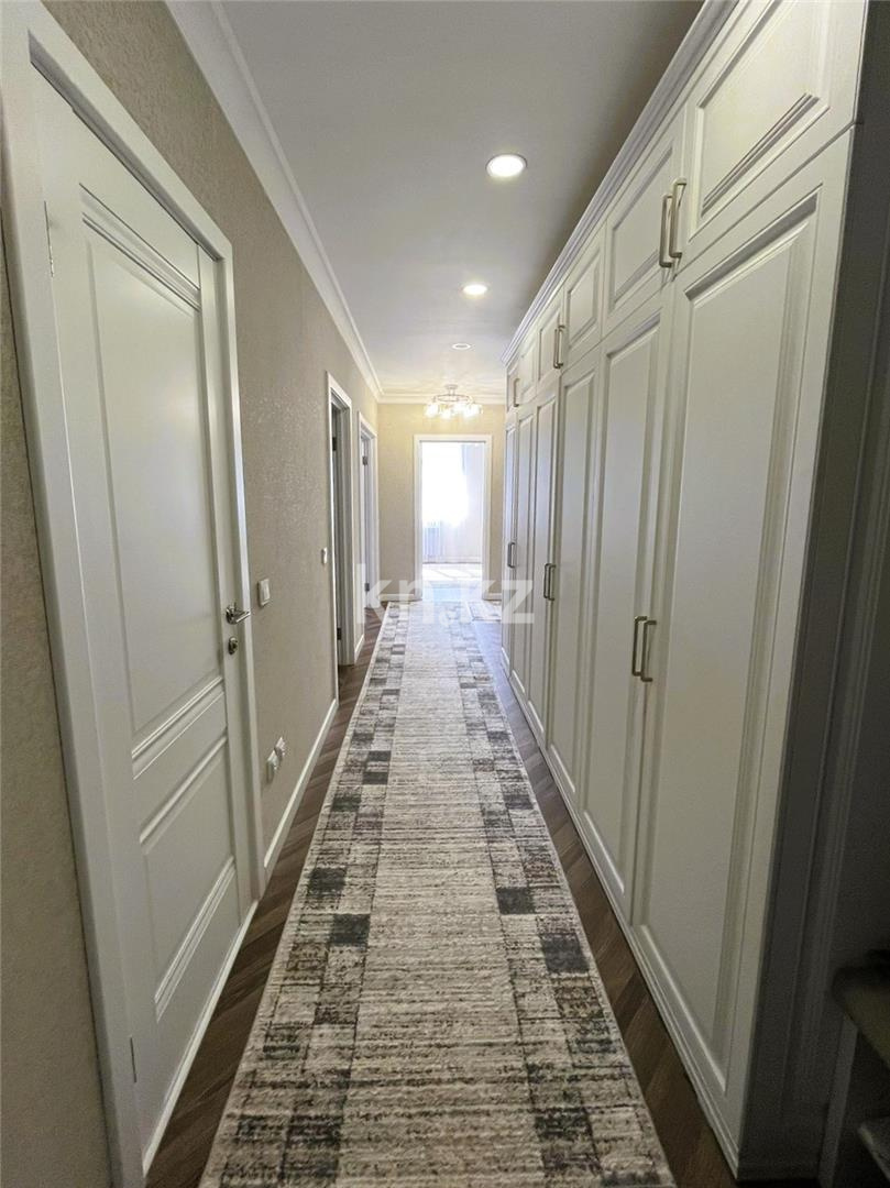 Продажа 4-комнатной квартиры, 121 м² в Караганде - фото 24