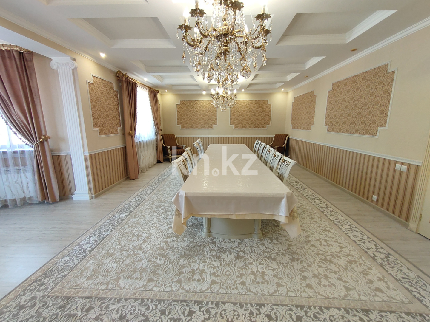 Продажа 9-комнатного дома, 629 м² в Караганде