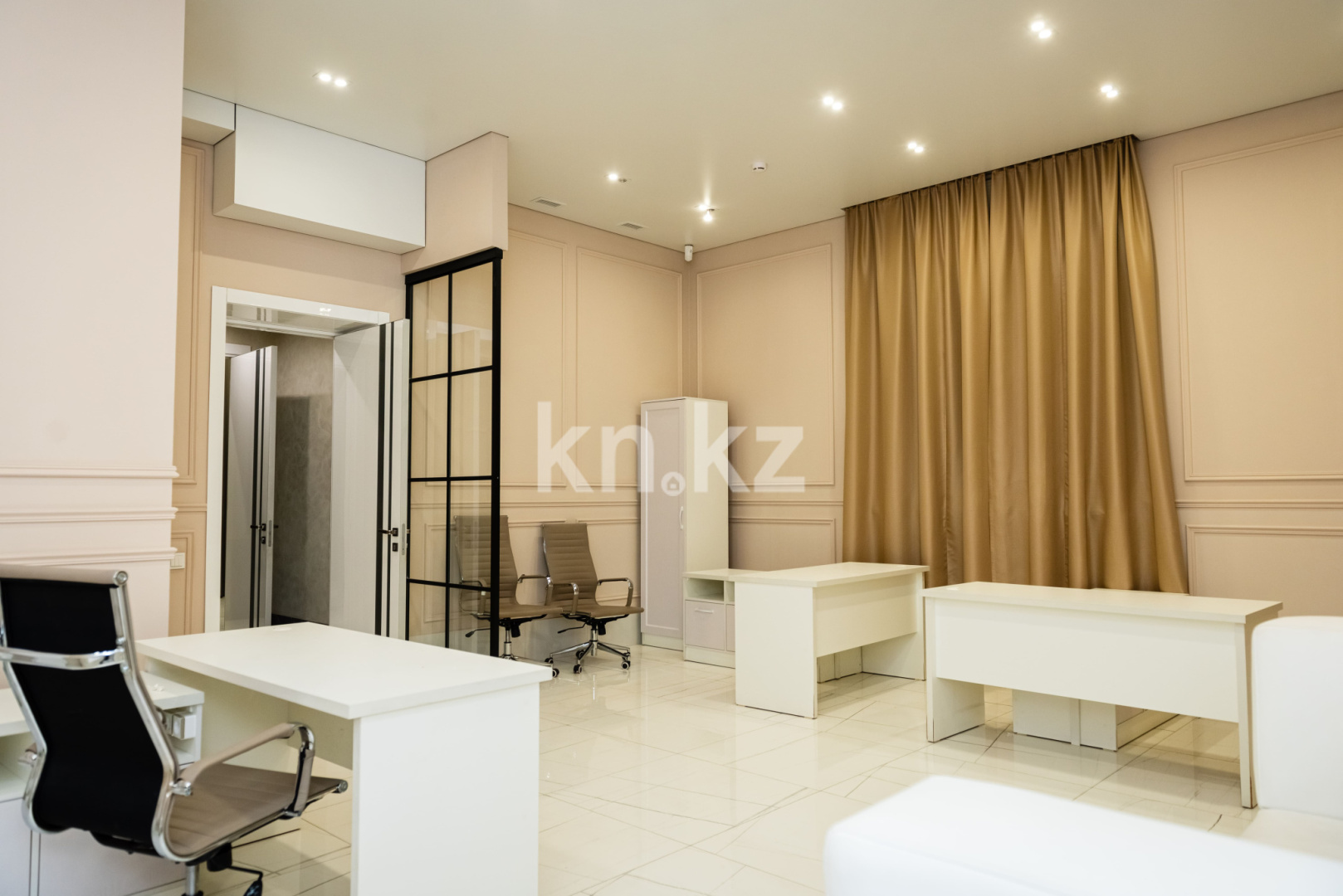 Продажа , 300 м², ул. Муканова, дом  53 в Караганде - фото 19