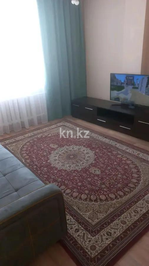 Продажа 3-комнатной квартиры, 80 м², пр. Шахтеров, дом  74 в Караганде