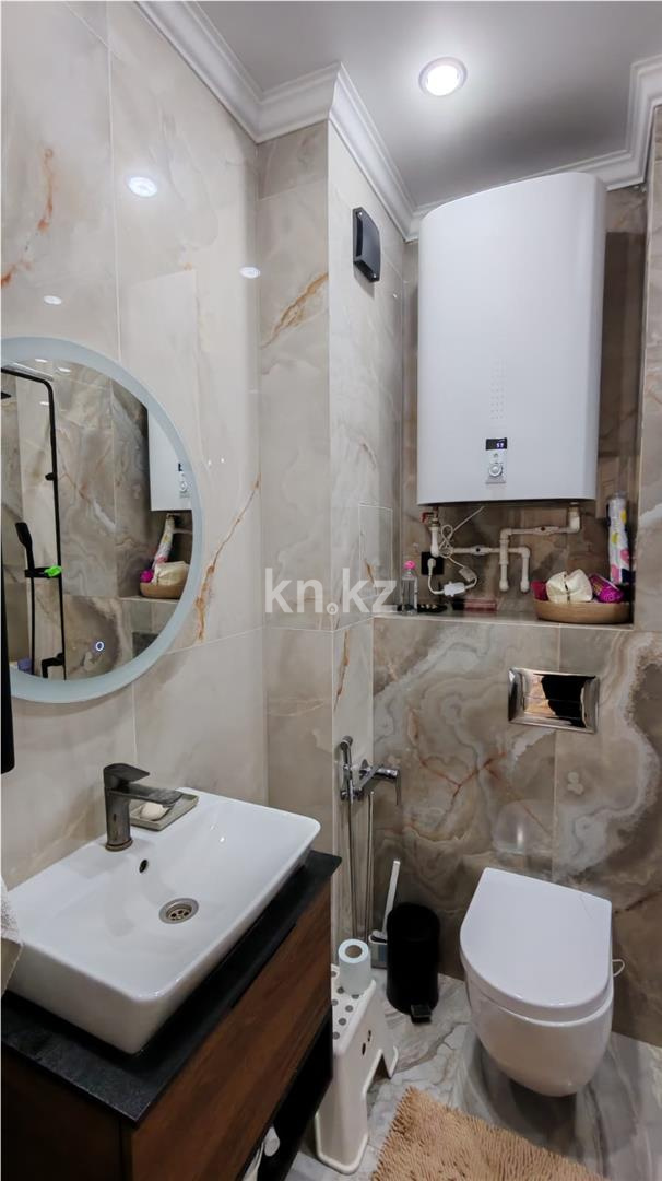 Продажа 3-комнатной квартиры, 97 м², ул. Букетова в Караганде - фото 17