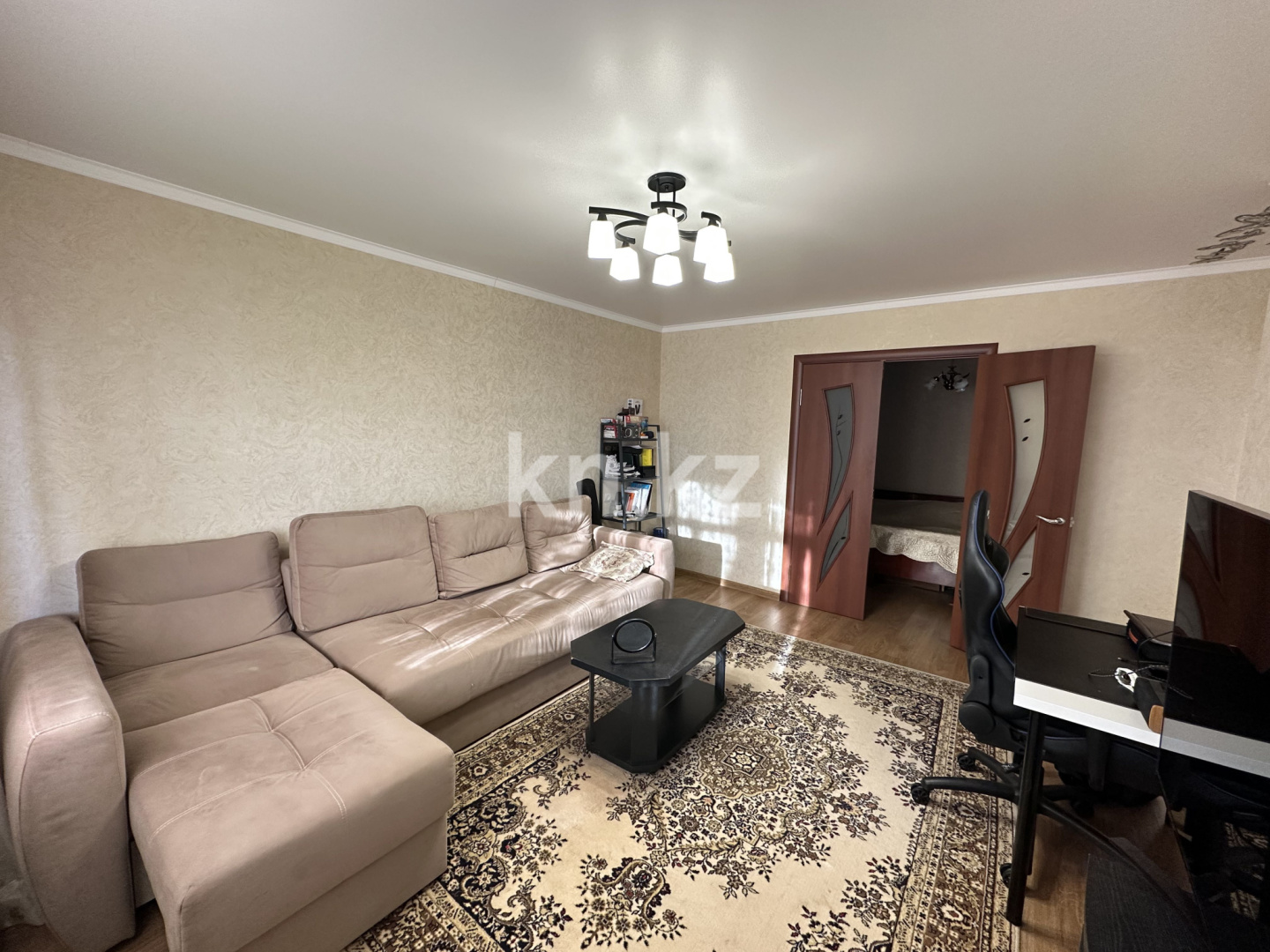 Продажа 3-комнатной квартиры, 58 м², ул. Гапеева, дом  19 в Караганде - фото 2