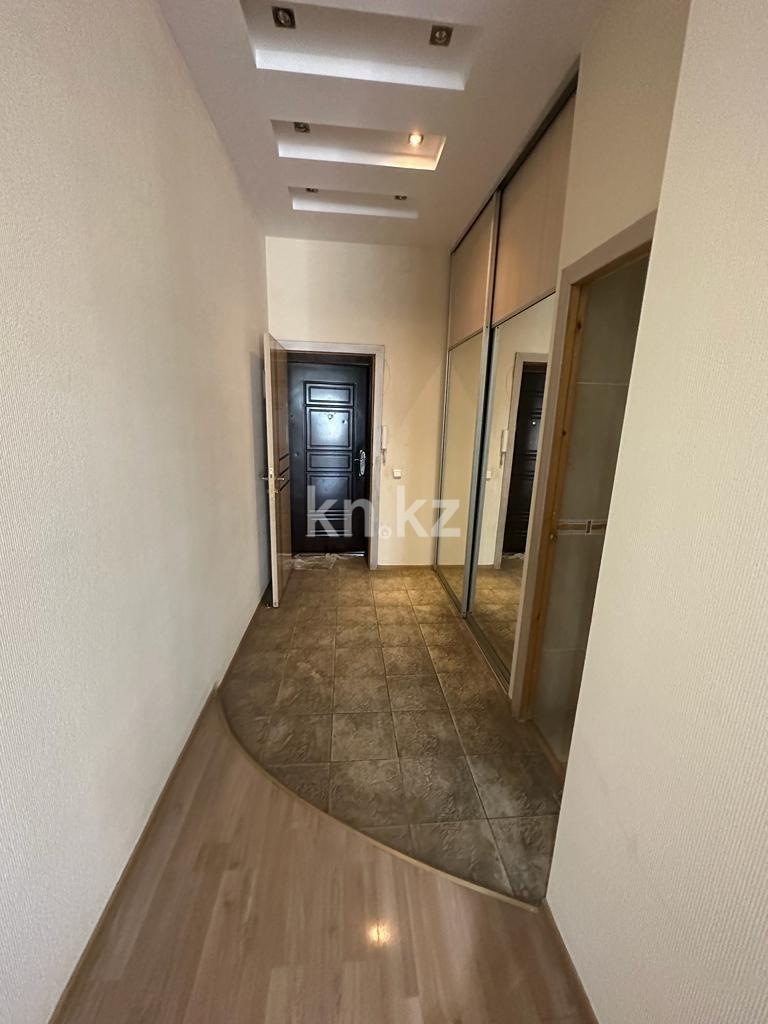 Продажа 2-комнатной квартиры, 82 м², пр. Н. Абдирова в Караганде - фото 11