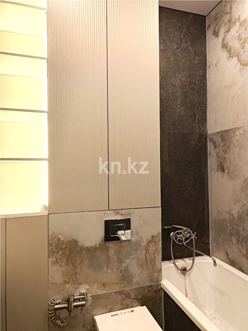 Продажа 4-комнатной квартиры, 121 м² в Караганде - фото 19