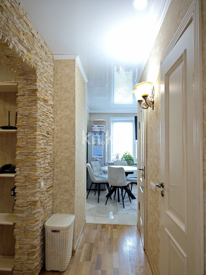 Продажа 3-комнатной квартиры, 62 м², мкр-н Голубые Пруды в Караганде - фото 9