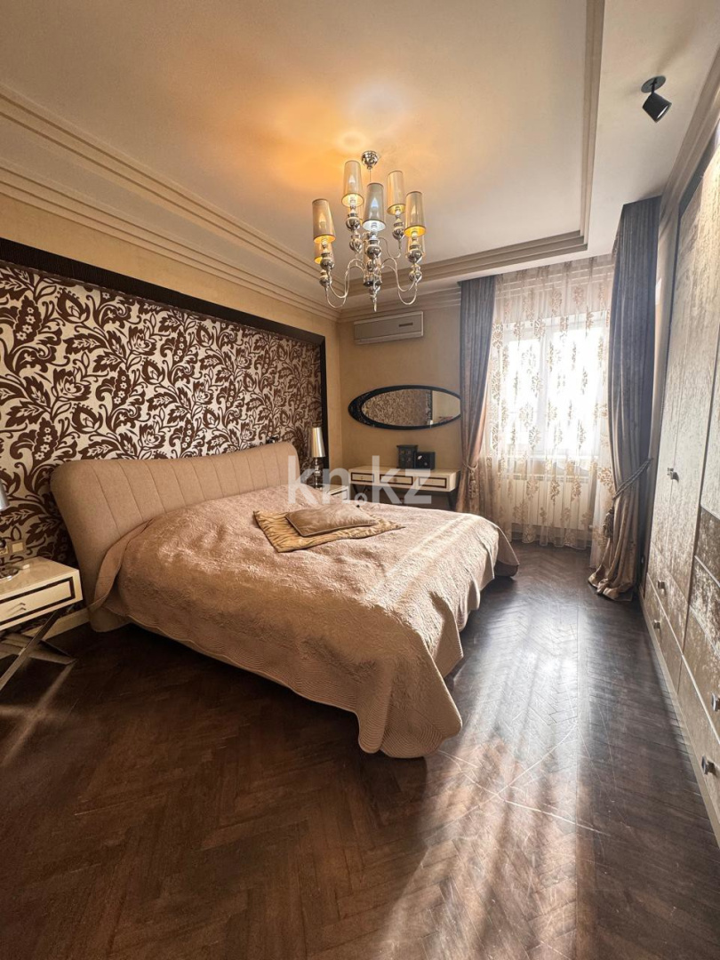 Продажа 5-комнатной квартиры, 206.5 м² в Астане - фото 6