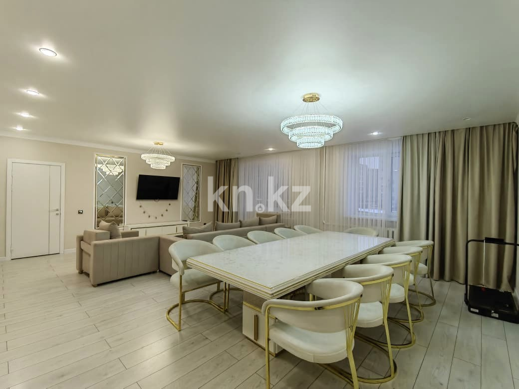 Продажа 4-комнатной квартиры, 143 м², мкр. Голубые Пруды, дом  5/4 в Караганде