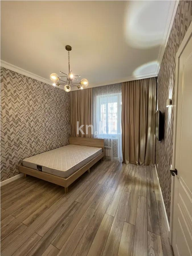 Продажа 1-комнатной квартиры, 37 м², пр. Мангилик Ел, дом  41 в Астане