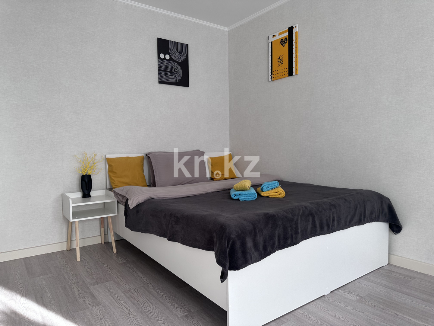 Аренда 2-комнатной квартиры посуточно, 48 м², ул. Си Синхая, дом  18 - Гагарина в Алматы