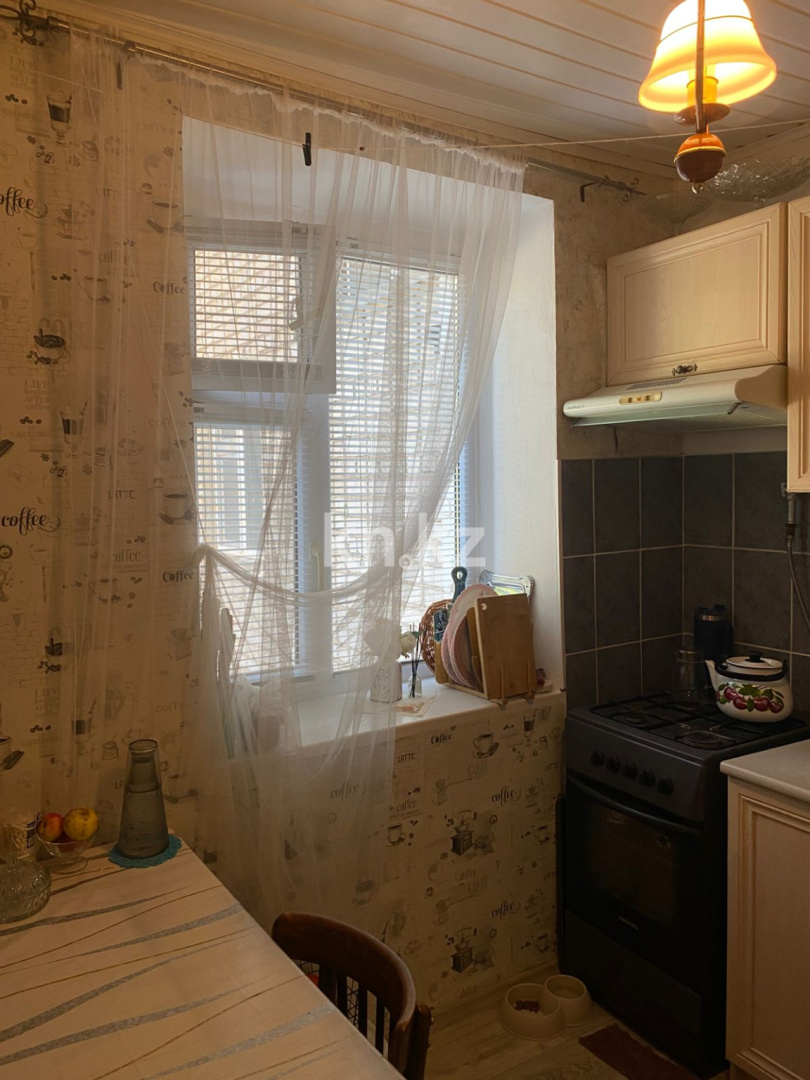 Продажа 3-комнатной квартиры, 63 м², ул. Тюленина в Уральске - фото 10