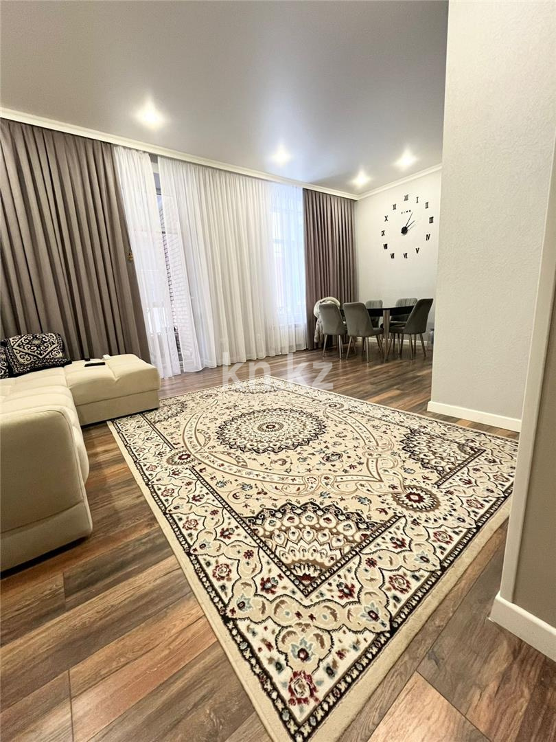 Продажа 2-комнатной квартиры, 66 м², ул. Ашимова в Караганде