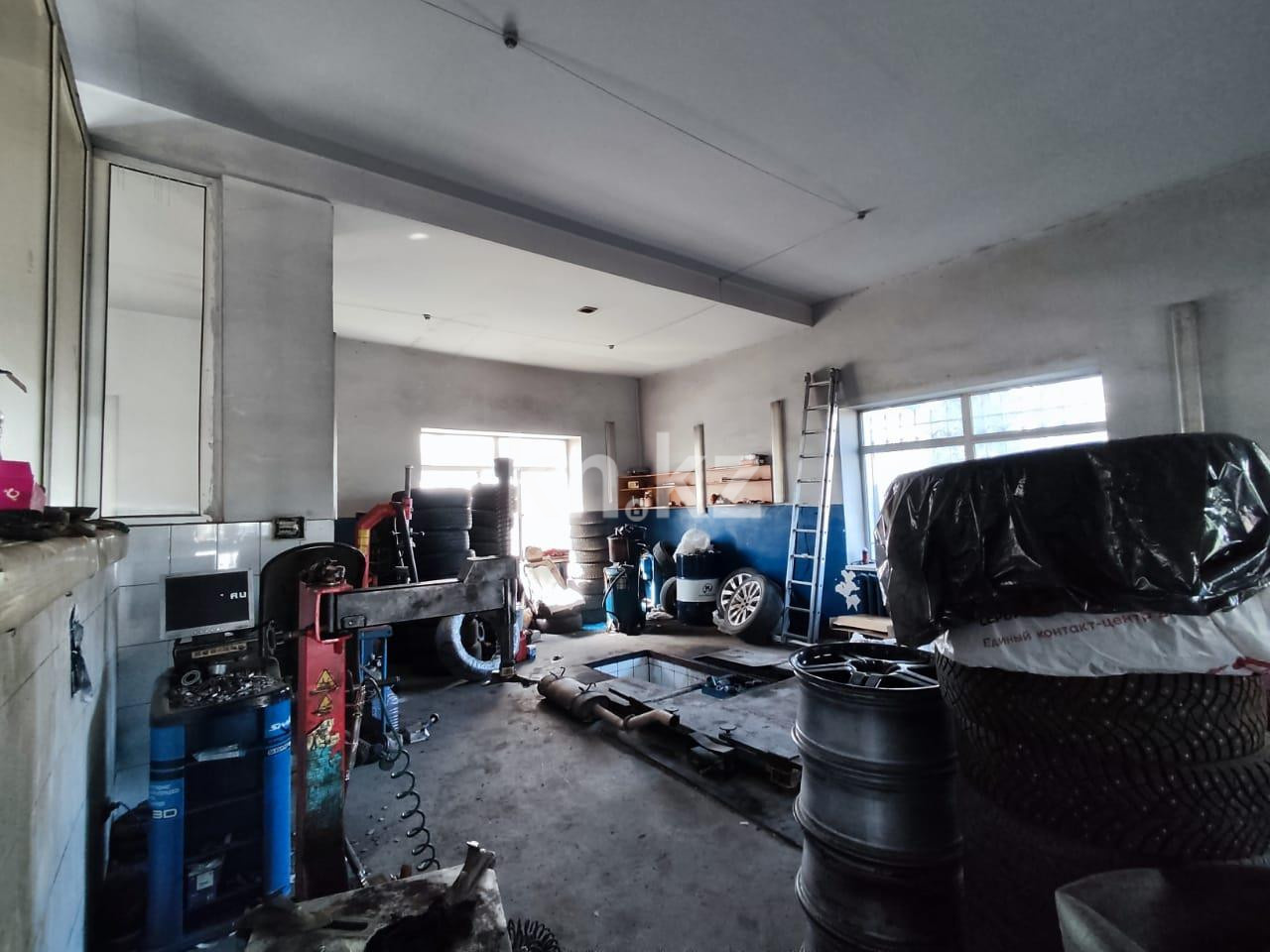 Продажа , 726.9 м², ул. Аманжолова в Караганде - фото 3