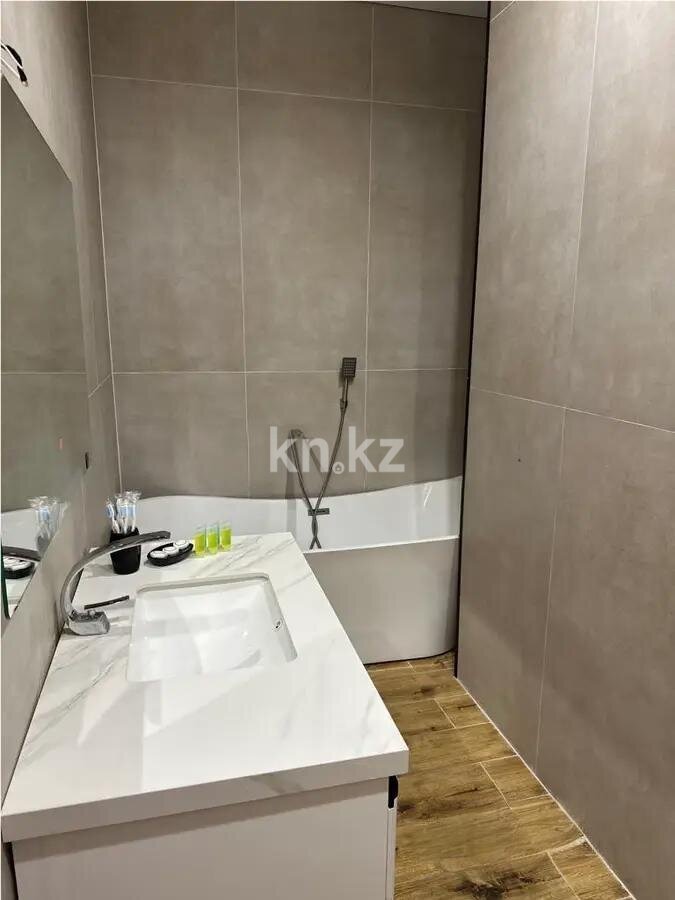 Продажа 4-комнатной квартиры, 135 м² в Алматы - фото 5