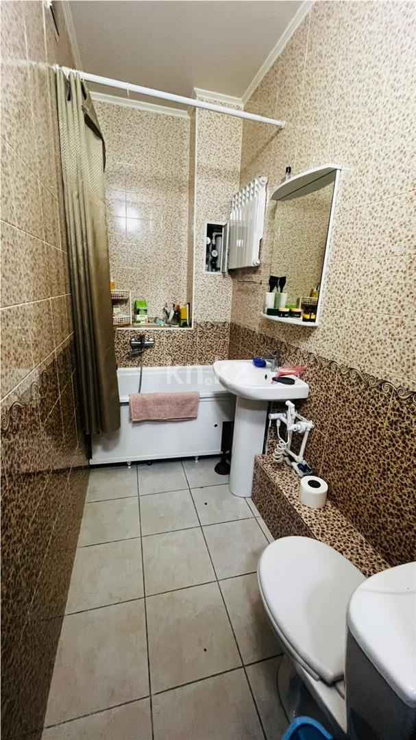 Продажа 1-комнатной квартиры, 35 м², ул. Момышулы в Караганде - фото 12