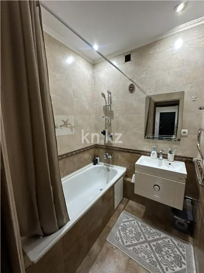 Продажа 2-комнатной квартиры, 68.5 м², ул. Чуланова, дом  127 в Алматы - фото 6