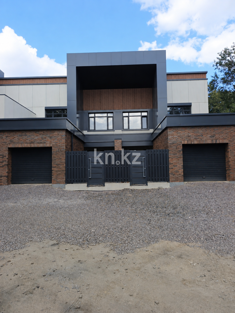 Продажа 4-комнатного дома, 226.1 м² в Караганде - фото 2