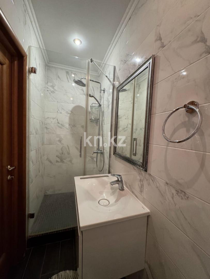 Продажа 2-комнатной квартиры, 73.1 м², ул. Торайгырова, дом  25 в Алматы - фото 13