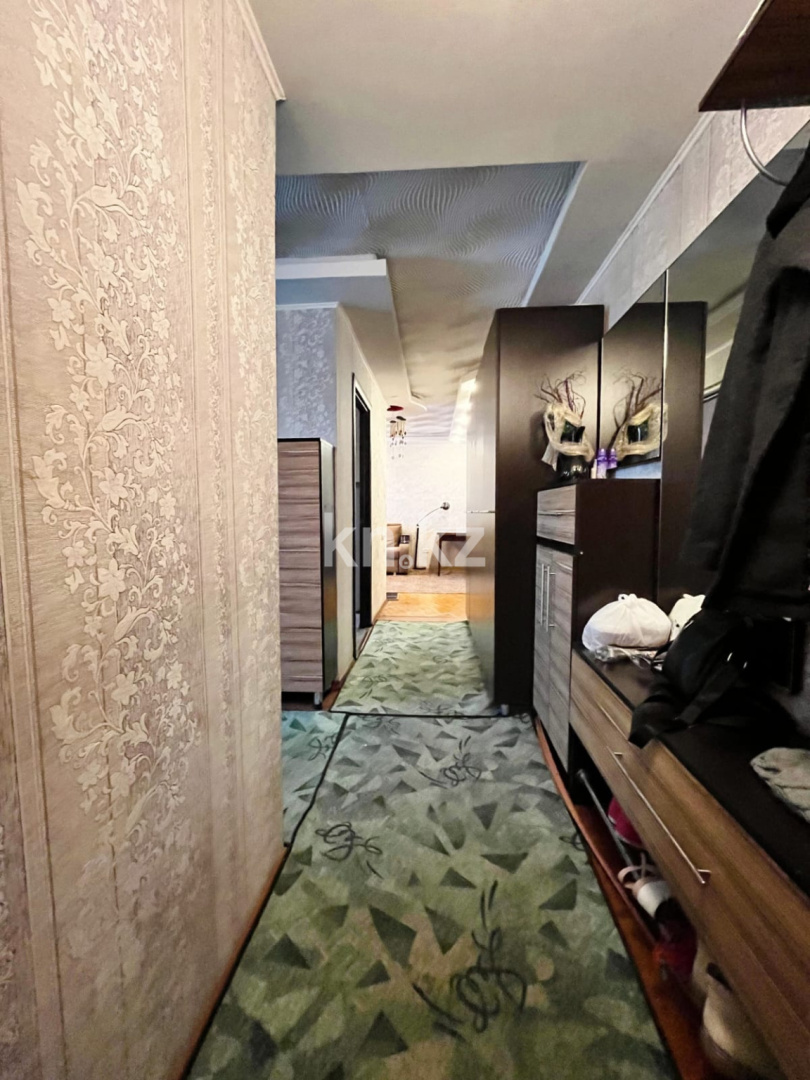 Продажа 3-комнатной квартиры, 64 м², ул. Михаэлиса, дом  7 в Усть-Каменогорске - фото 14