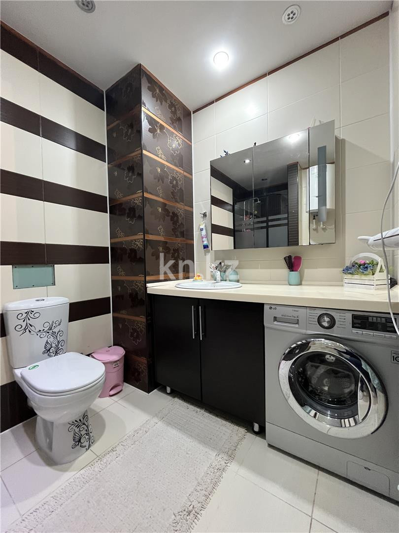 Продажа 3-комнатной квартиры, 95 м², пр. Республики в Караганде - фото 35