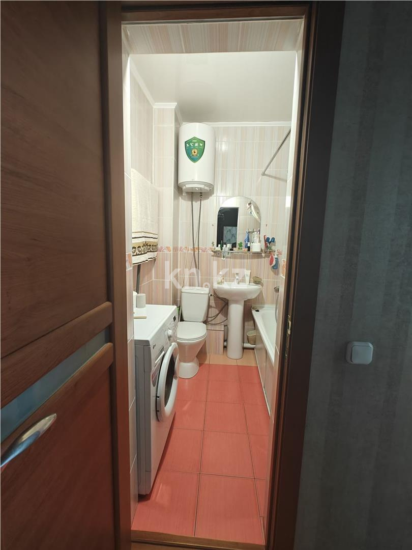 Продажа 2-комнатной квартиры, 60 м², ул. Сарыарка в Караганде - фото 8