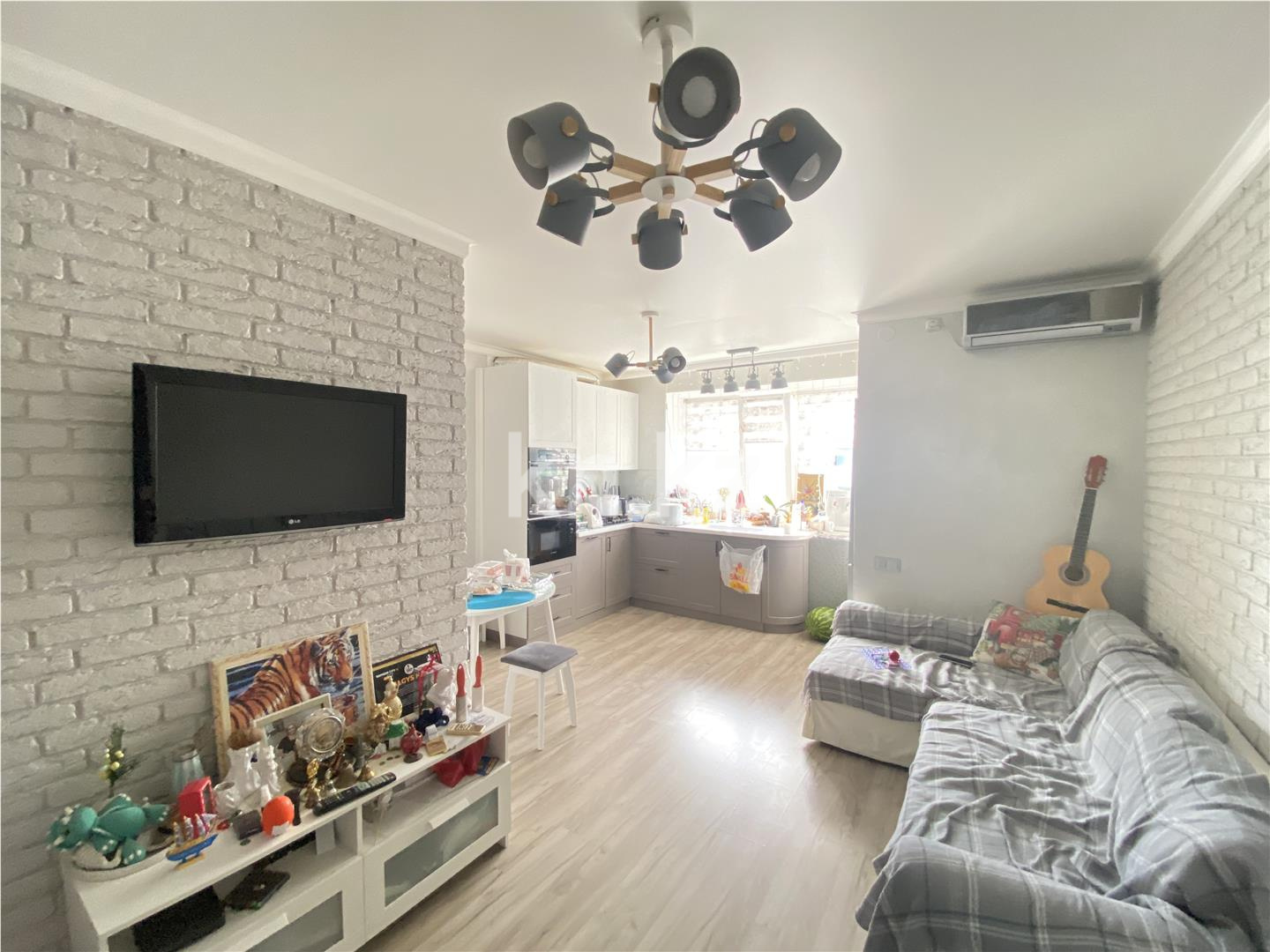 Продажа 3-комнатной квартиры, 75 м², ул. Янушкевича в Астане