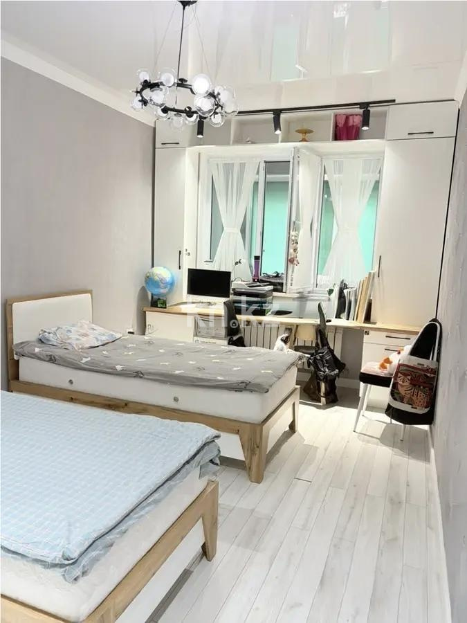 Продажа 4-комнатной квартиры, 146 м² в Алматы - фото 3