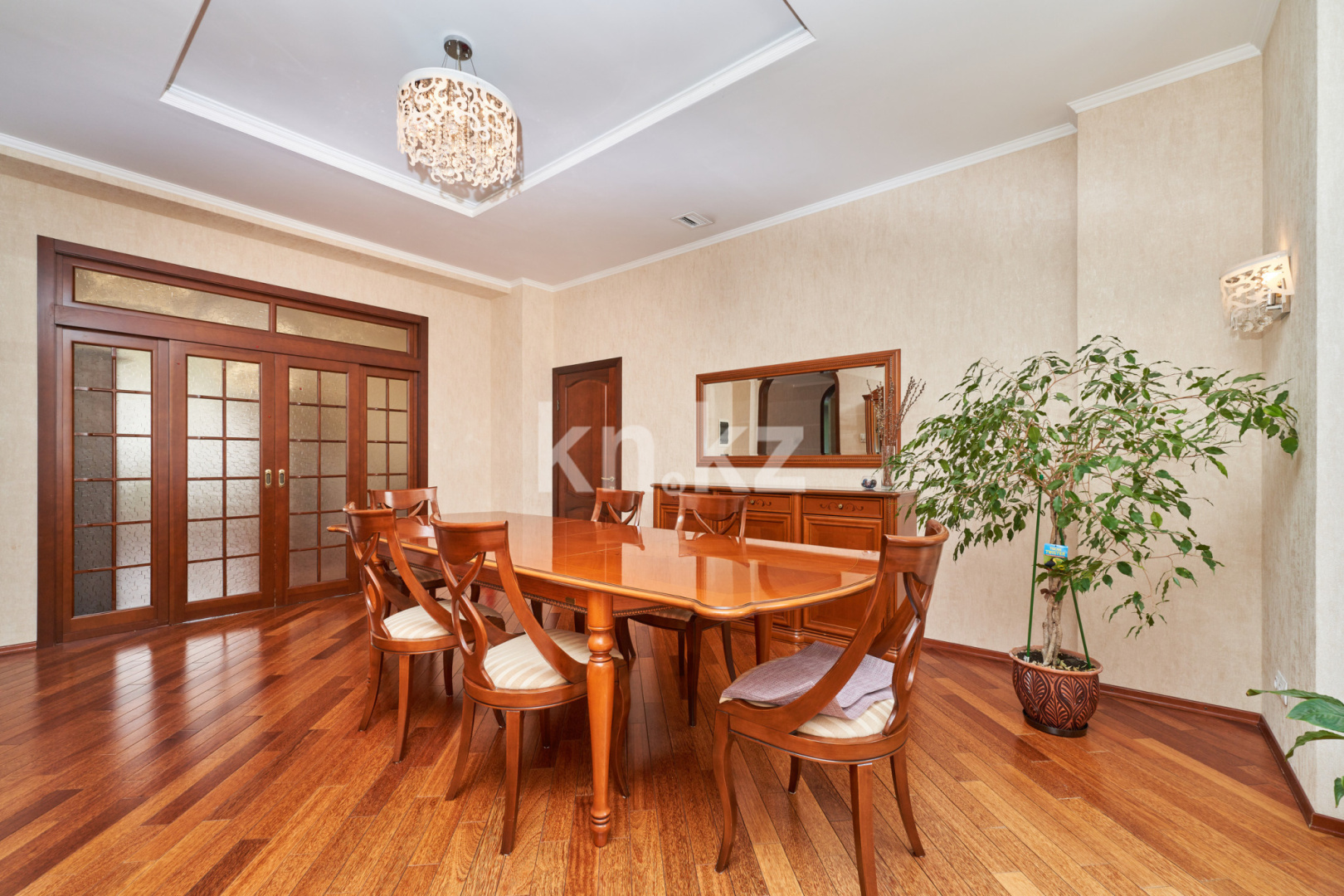 Продажа 10-комнатного дома, 805 м², ул. Ладушкина, дом  120/27 в Алматы - фото 10