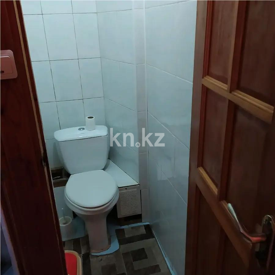 Продажа 3-комнатной квартиры, 58 м², 2 мкр., дом  51 в Алматы - фото 5