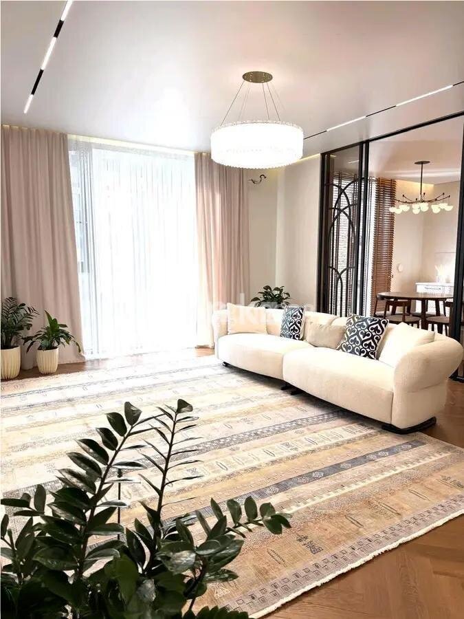 Продажа 3-комнатной квартиры, 108 м² в Астане