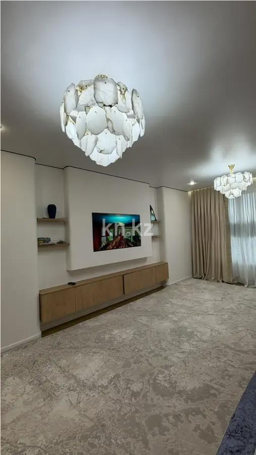 Продажа 2-комнатной квартиры, 70 м² в Алматы