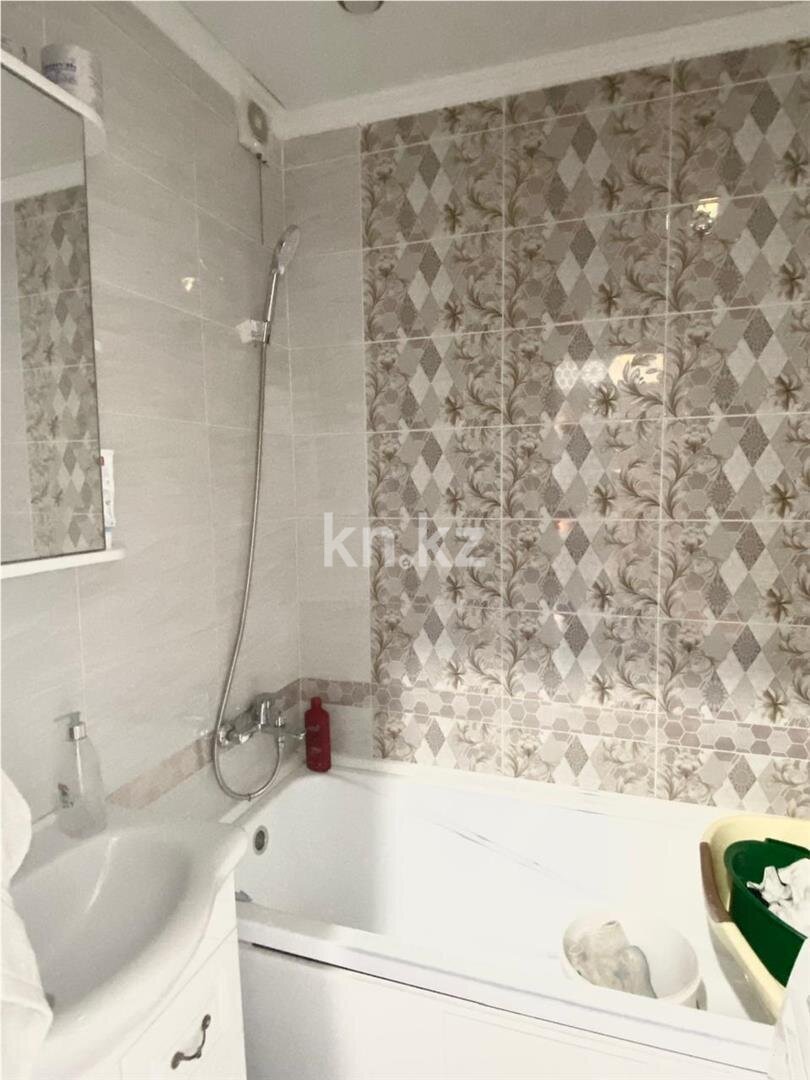 Продажа 4-комнатной квартиры, 76 м² в Караганде - фото 7