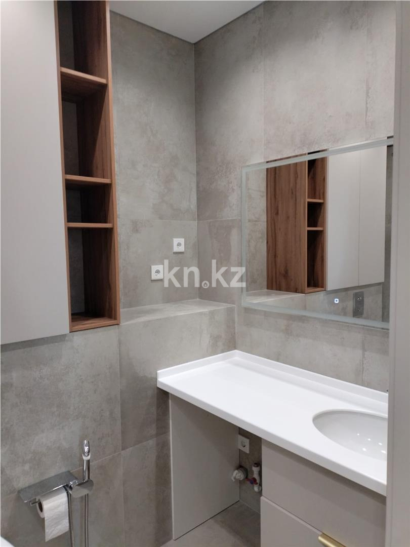 Продажа 2-комнатной квартиры, 64 м², ул. Букетова в Караганде - фото 6