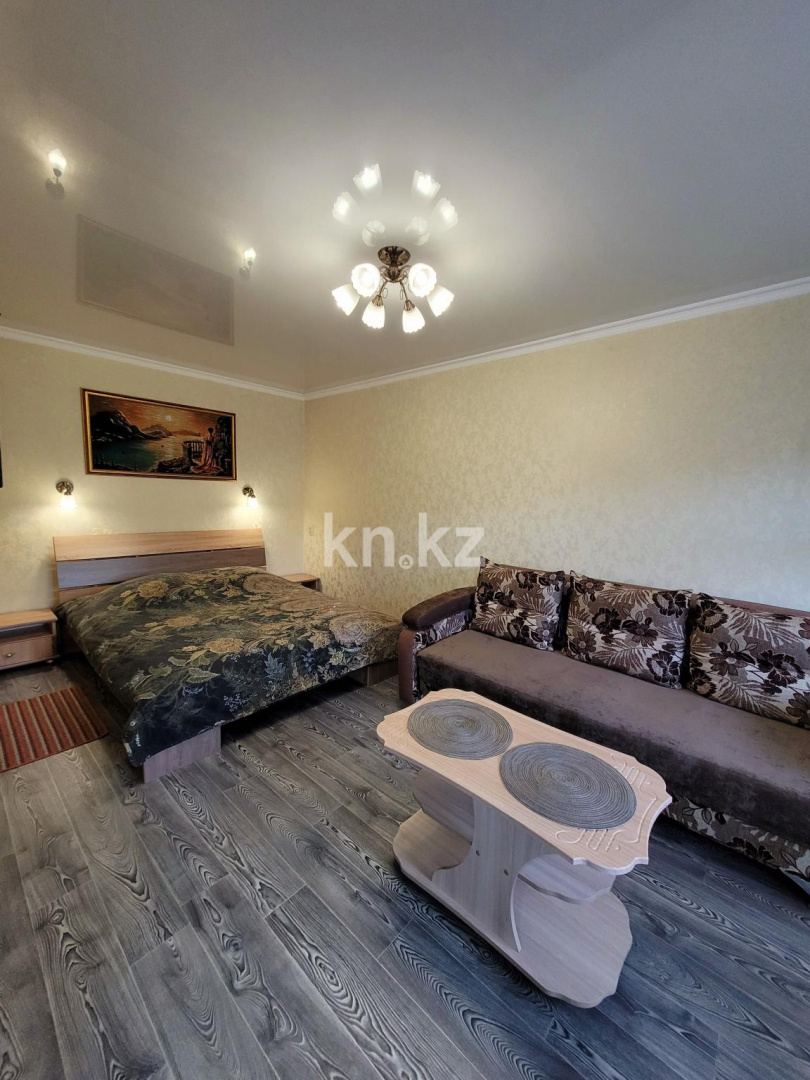 Аренда 1-комнатной квартиры посуточно, 32 м², ул. Маяковского, дом  6 в Усть-Каменогорске - фото 2