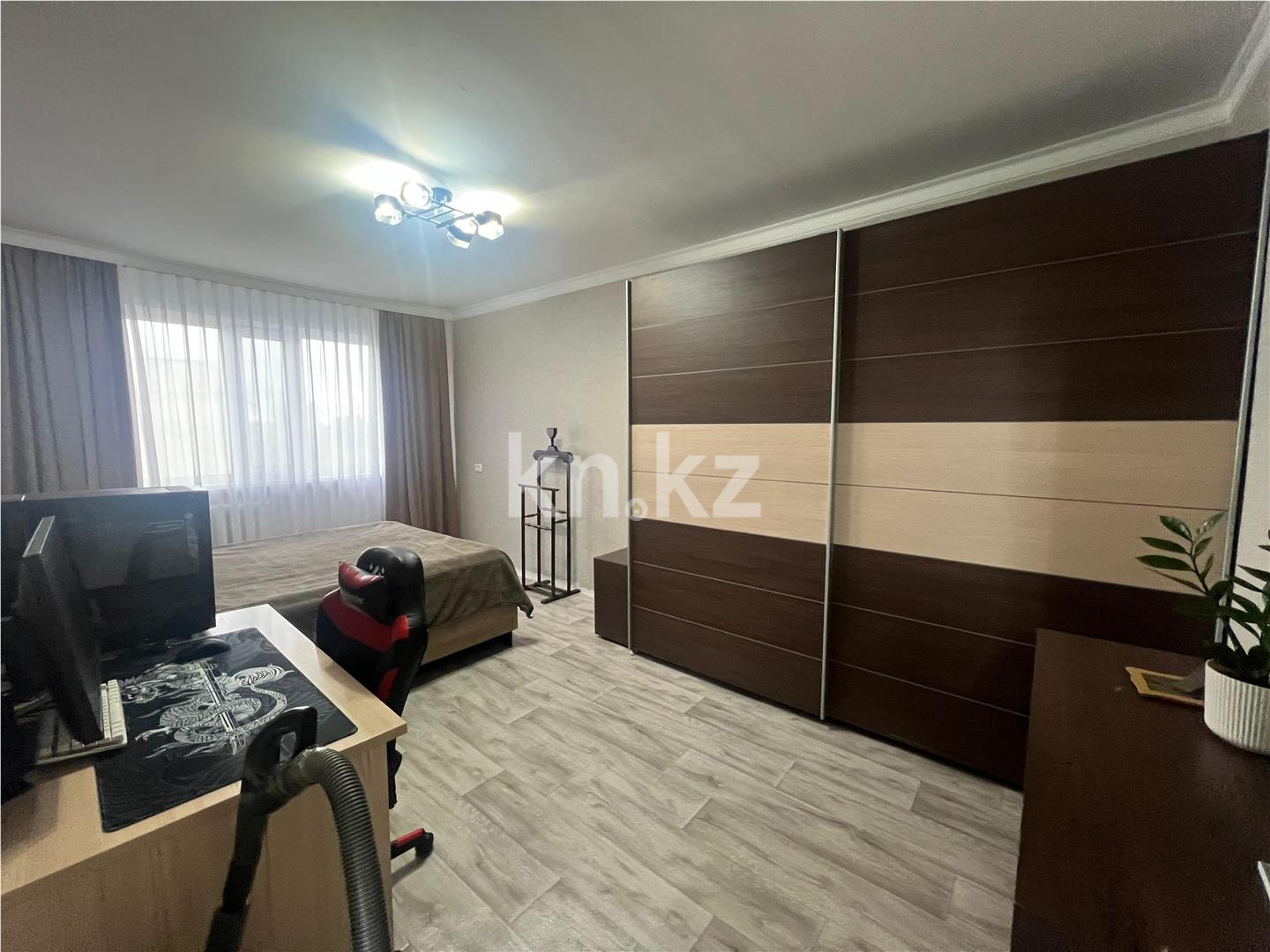 Продажа 3-комнатной квартиры, 61 м², мкр-н 18 в Караганде - фото 3