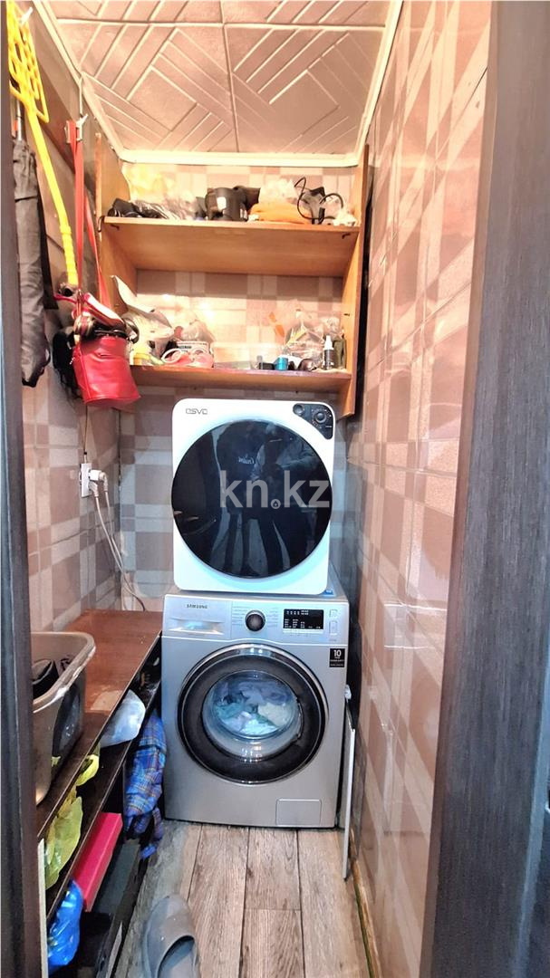 Продажа 4-комнатной квартиры, 61 м², 16 мкр. в Караганде - фото 11