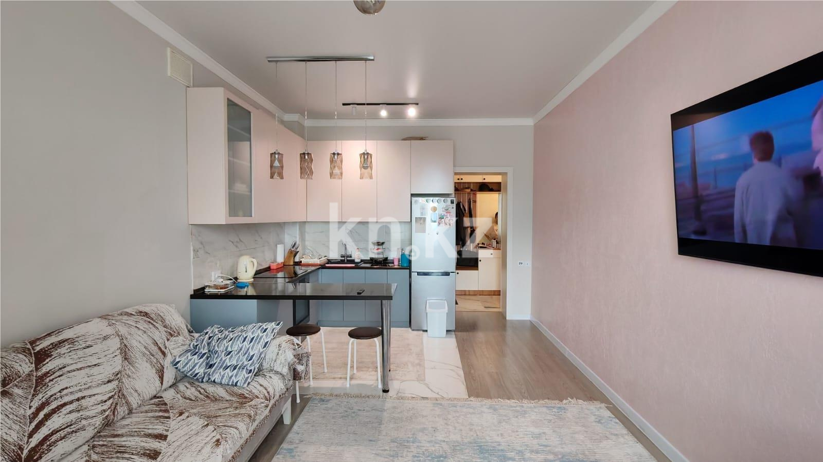 Продажа 3-комнатной квартиры, 59 м², ул. Муканова в Караганде - фото 3