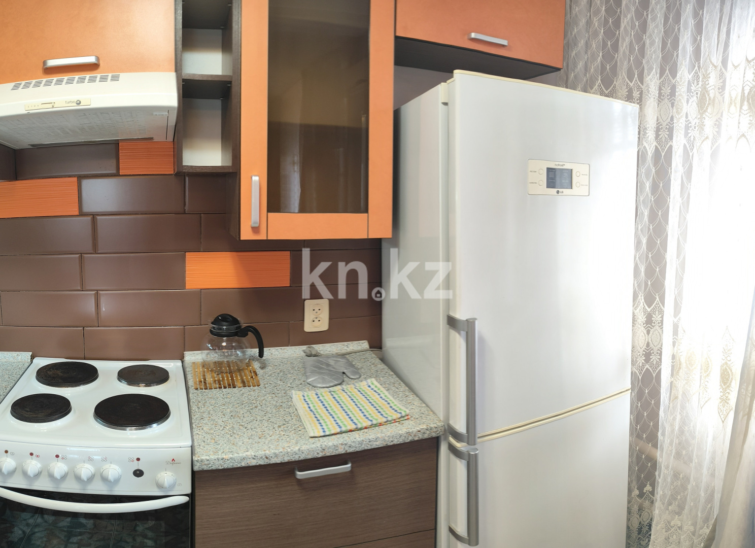 Аренда 1-комнатной квартиры, 50 м², мкр-н Самал-1, дом  31 - ул. Жолдасбекова в Алматы - фото 9