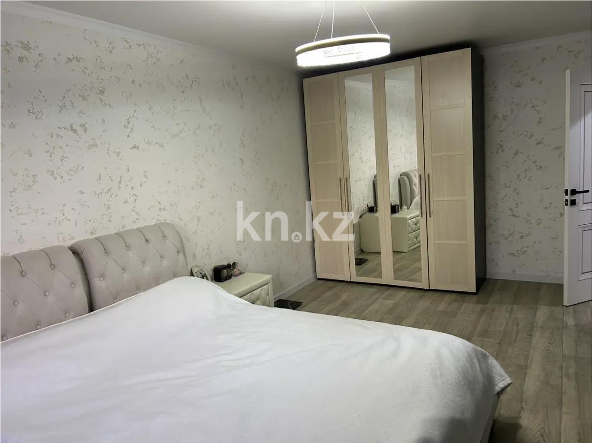 Продажа 3-комнатной квартиры, 63 м², пр. Строителей, дом  15 в Караганде - фото 2