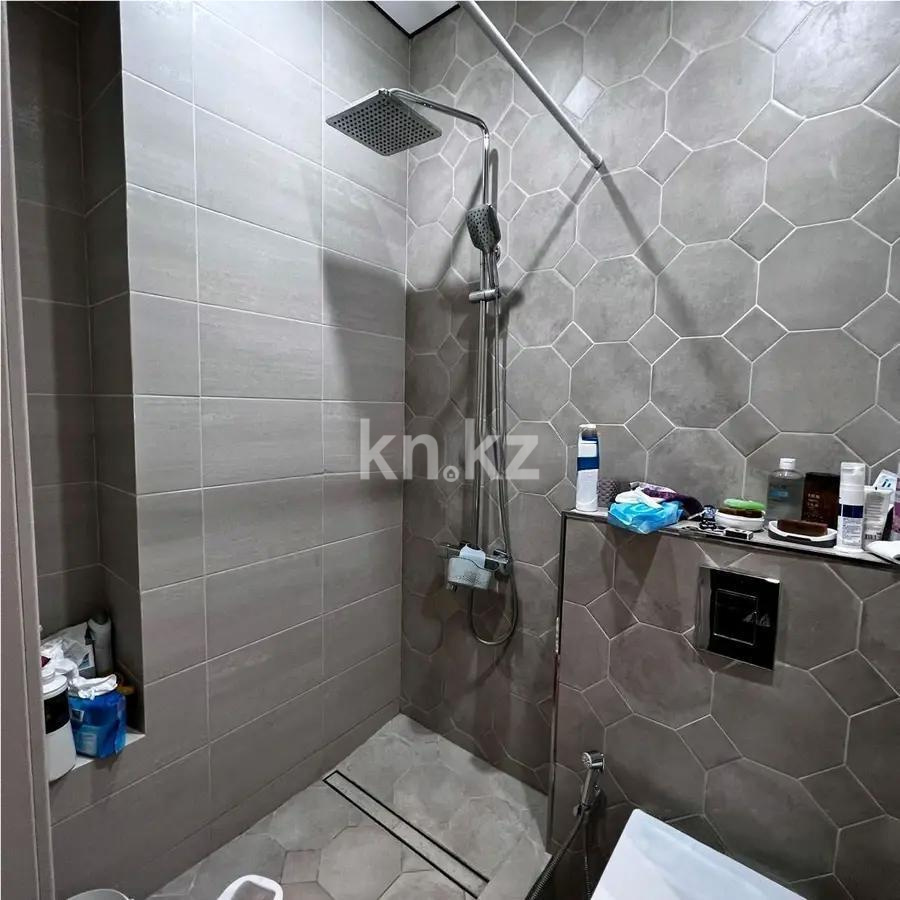 Продажа 2-комнатной квартиры, 71 м², ул. Нурмагамбетова, дом  138/2 в Алматы - фото 3